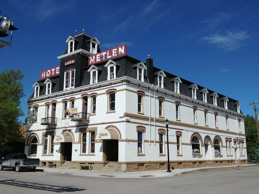 Hotel Metlen Bar & Cafe Haunted Hotels in Dillon Montana