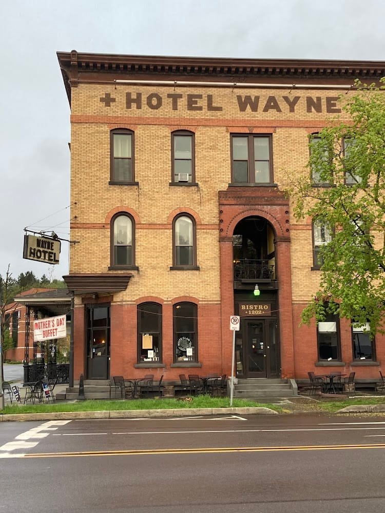 Hotel Wayne Haunted Hotels in Honesdale Pennsylvania