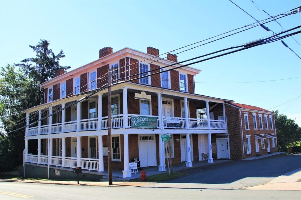 Lafayette Inn & Restaurant Haunted Hotels in Stanardsville Virginia
