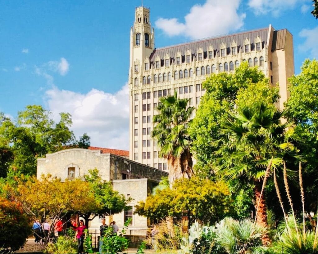 The Emily Morgan San Antonio - a DoubleTree by Hilton Hotel Haunted Hotels in San Antonio Texas