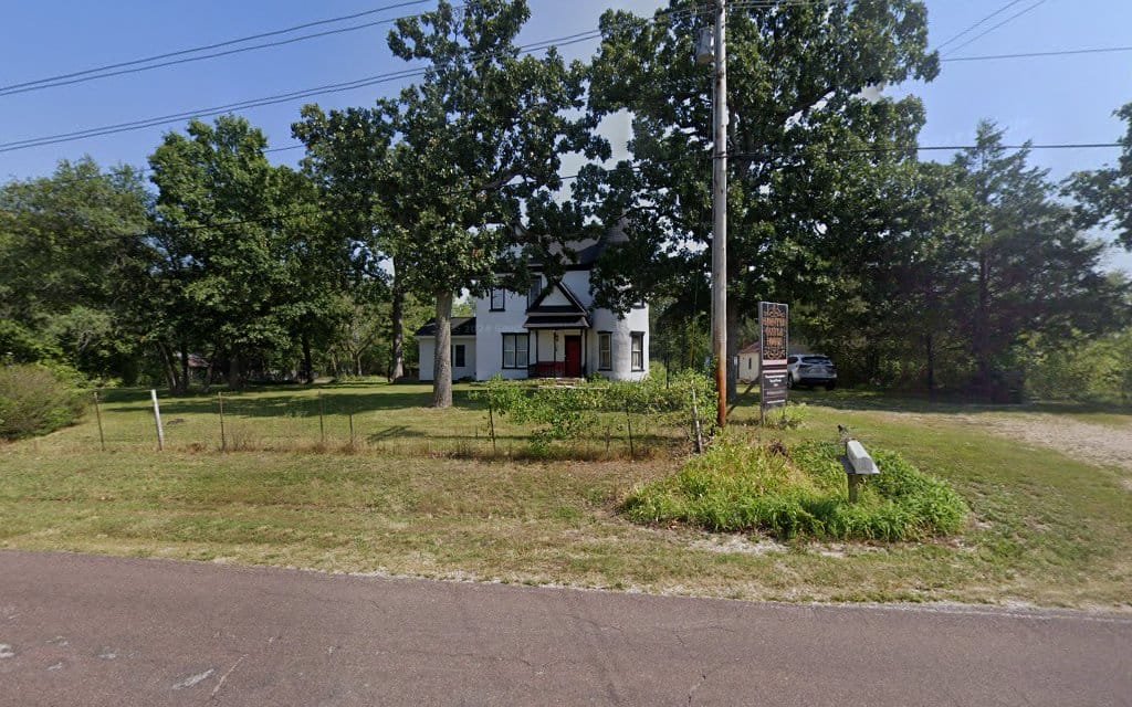 Haunted Castle House Haunted Hotels in Brumley Missouri
