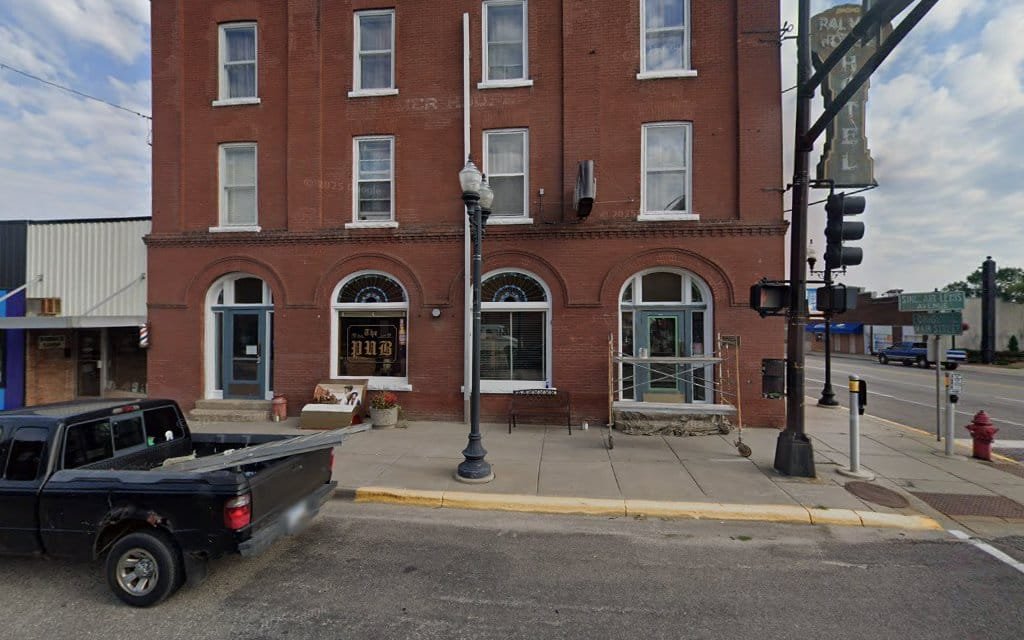 Palmer House Hotel & Restaurant Haunted Hotels in Sauk Centre Minnesota