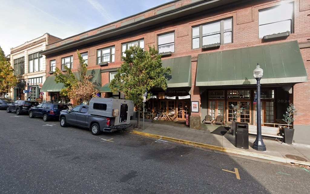 Hood River Hotel Haunted Hotels in Hood River Oregon