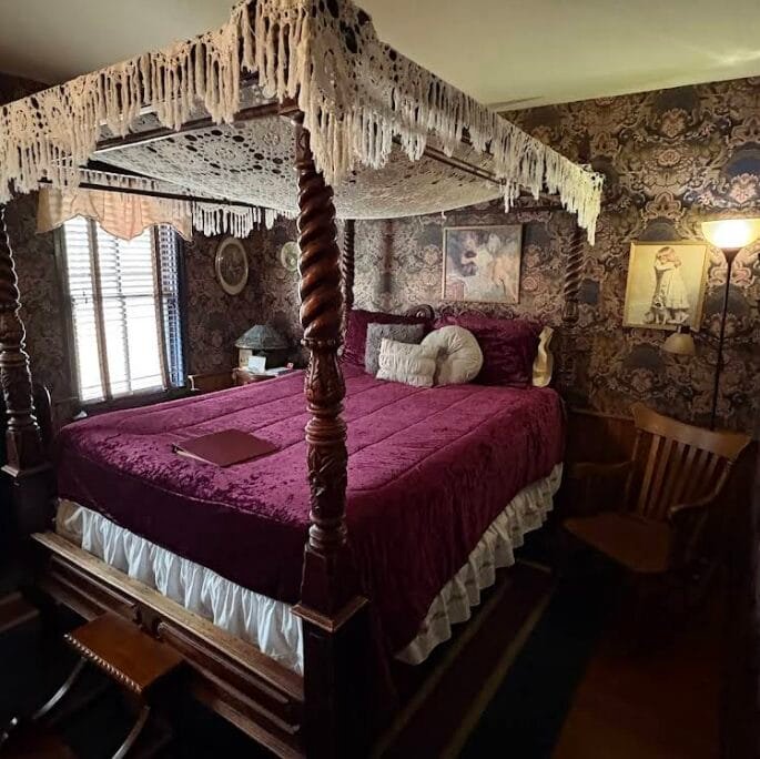 Farnsworth House Inn gettysburg PA Hauntel hotels