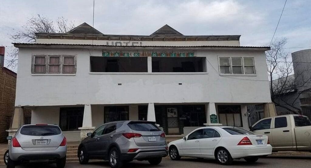The Olde Park Hotel haunted hotels in texas